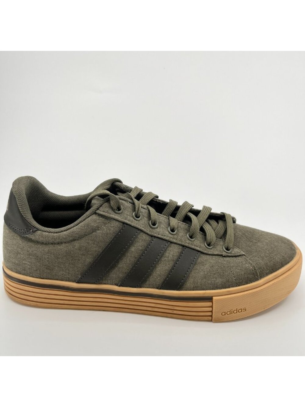 Adidas Daily 4.0 Mens Size 10 Green Gum Athletic Running Walking Shoes Sneakers